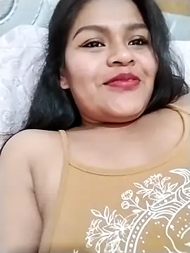 Snapshot of Karin_39 chatting on April 11, 7:29 pm Karin 39 online show from April 11, 7:29 pm