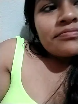 Snapshot of Karin_39 chatting on April 12, 7:52 pm Karin 39 online show from April 12, 7:52 pm