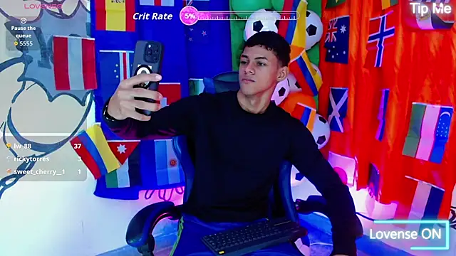 deivid bigcock1 online show from June 25, 2:00 am