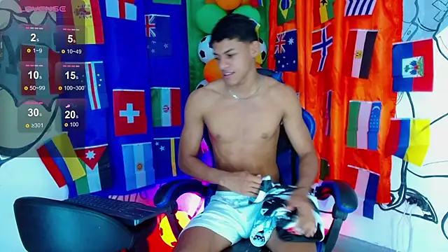 deivid bigcock1 online show from July 2, 12:32 am