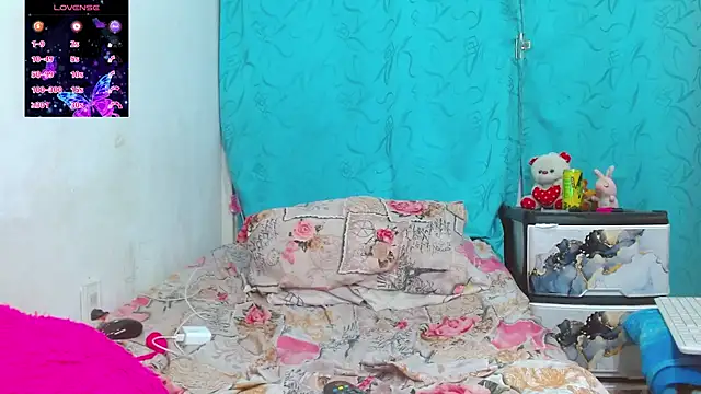 Snapshot of Sofia-bigass chatting on December 4, 11:46 pm Sofia-bigass online show from December 4, 11:46 pm