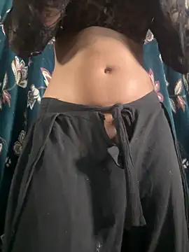 Snapshot of DAMinii_ chatting on November 6, 6:42 pm DAMinii online show from November 6, 6:42 pm