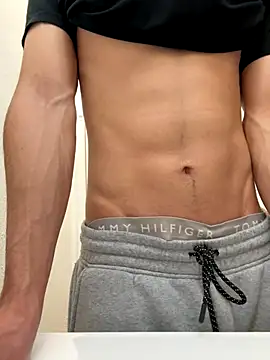 Snapshot of gymratforyouu chatting on October 10, 1:04 am gymratforyouu online show from October 10, 1:04 am