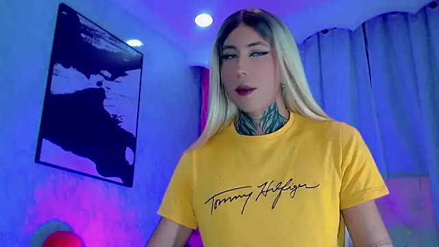 Julia Bulette1 online show from May 17, 1:03 am