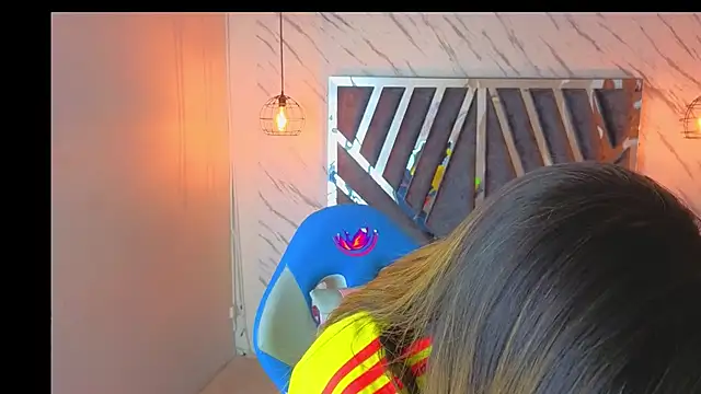 Snapshot of MaylinRosse_ chatting on June 27, 6:57 pm MaylinRosse online show from June 27, 6:57 pm