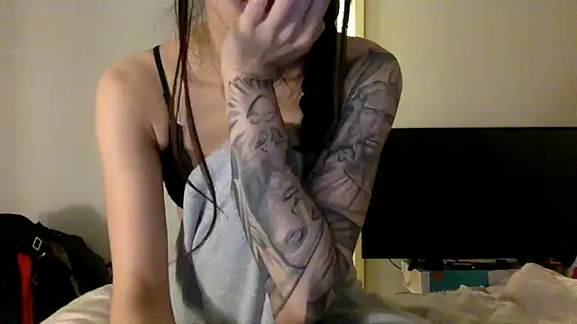 Snapshot of pinkybaby444 chatting on October 20, 12:27 pm pinkybaby444 online show from October 20, 12:27 pm