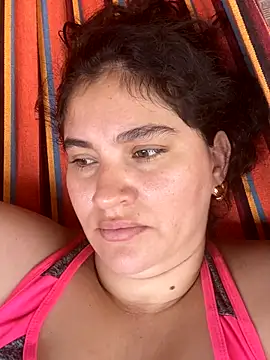 Snapshot of lunasexyhot18 chatting on October 13, 4:18 pm lunasexyhot18 online show from October 13, 4:18 pm