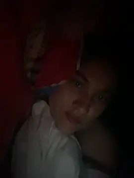 Snapshot of lunasexyhot18 chatting on October 26, 6:19 am lunasexyhot18 online show from October 26, 6:19 am