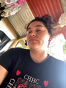 Snapshot of lunasexyhot18 chatting on October 29, 5:47 pm lunasexyhot18 online show from October 29, 5:47 pm