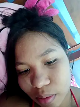 Snapshot of little_onixx chatting on October 18, 12:28 pm little onixx online show from October 18, 12:28 pm