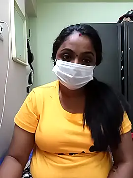 Snapshot of queendivya chatting on September 25, 10:35 pm queendivya online show from September 25, 10:35 pm