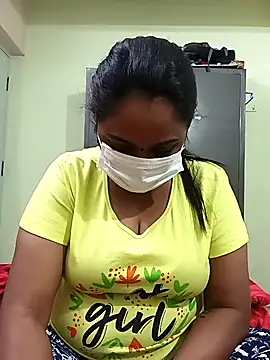 Snapshot of queendivya chatting on October 2, 12:50 am queendivya online show from October 2, 12:50 am