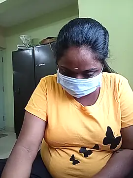 Snapshot of queendivya chatting on November 26, 1:39 am queendivya online show from November 26, 1:39 am