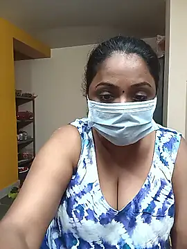queendivya online show from January 19, 1:04 pm
