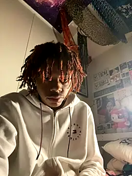 Snapshot of Zayinc chatting on October 25, 8:00 am Zayinc online show from October 25, 8:00 am