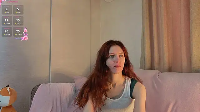 Snapshot of Little_rosy chatting on February 7, 4:16 am Little rosy online show from February 7, 4:16 am