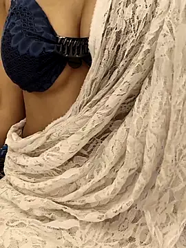 Snapshot of Sweets-jaanu chatting on November 19, 5:18 am Sweets-jaanu online show from November 19, 5:18 am