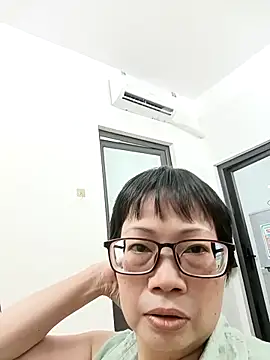 Snapshot of Meimei_88 chatting on September 25, 7:45 am Meimei 88 online show from September 25, 7:45 am