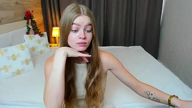 Snapshot of Alisa_Glamour chatting on September 25, 12:09 pm Alisa Glamour online show from September 25, 12:09 pm