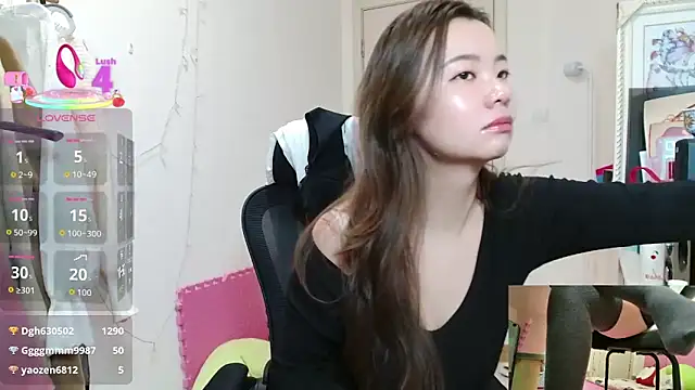 sallycui online show from November 4, 12:10 am