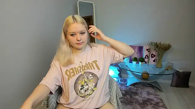 RoseThomas  online show from September 28, 5:35 am