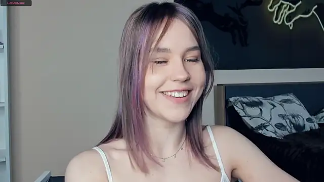 MaliaBourraine online show from June 16, 8:28 am
