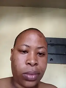 Snapshot of BubblyBeautiful chatting on September 18, 12:51 pm BubblyBeautiful online show from September 18, 12:51 pm