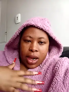 Snapshot of BubblyBeautiful chatting on October 19, 11:55 am BubblyBeautiful online show from October 19, 11:55 am