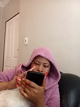 Snapshot of BubblyBeautiful chatting on October 20, 2:50 pm BubblyBeautiful online show from October 20, 2:50 pm