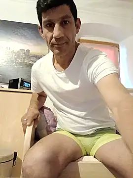 Casianantoonnio online show from October 18, 1:45 pm