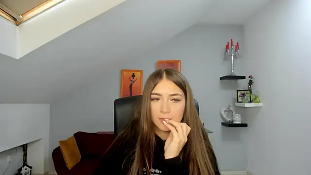 EllaClarke online show from September 25, 1:59 pm