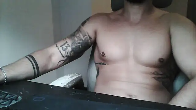 yourfantasy777 online show from September 29, 7:30 pm