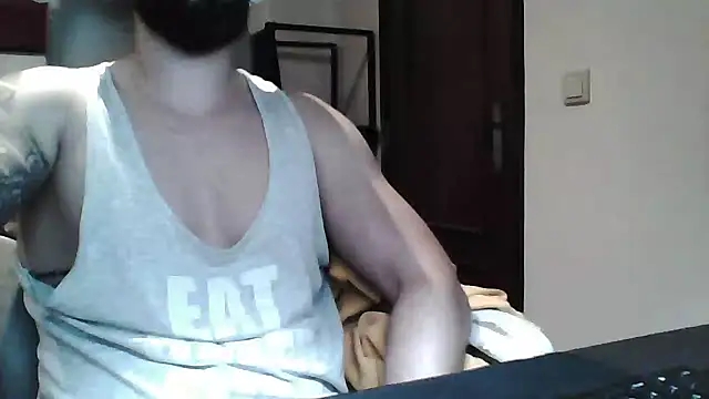 Snapshot of yourfantasy777 chatting on May 4, 12:17 am yourfantasy777 online show from May 4, 12:17 am