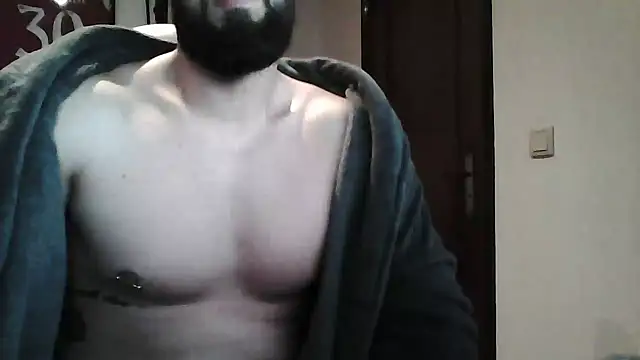 Snapshot of yourfantasy777 chatting on May 10, 1:33 am yourfantasy777 online show from May 10, 1:33 am