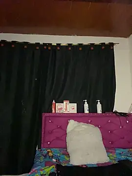 Snapshot of Anna-Hott- chatting on October 10, 7:18 am Anna-Hott- online show from October 10, 7:18 am
