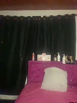 Snapshot of Anna-Hott- chatting on October 18, 9:54 am Anna-Hott- online show from October 18, 9:54 am