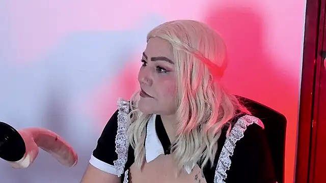 Snapshot of Aliyahsstone chatting on September 24, 3:43 am Aliyahsstone online show from September 24, 3:43 am