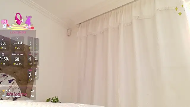 Snapshot of Scarlett_Star01 chatting on May 9, 5:07 pm Scarlett Star01 online show from May 9, 5:07 pm