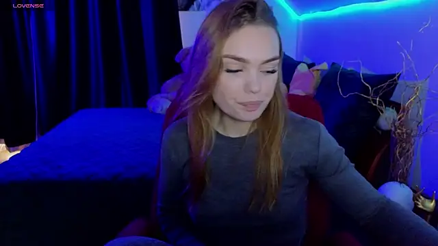 Snapshot of KitsyMoore chatting on November 22, 1:10 pm KitsyMoore online show from November 22, 1:10 pm