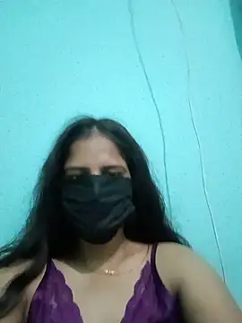 Snapshot of soni_megwal chatting on June 10, 12:04 pm soni megwal online show from June 10, 12:04 pm
