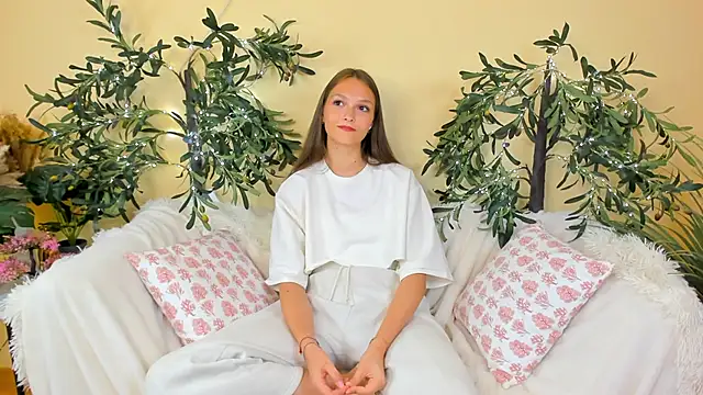 KailaTerres online show from September 19, 8:27 am