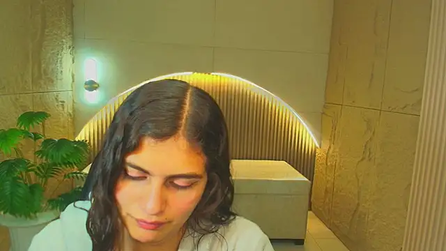 dany r  online show from December 16, 1:05 pm