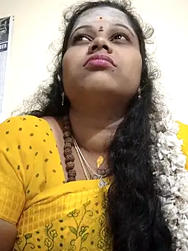 Snapshot of sweetqueen143 chatting on October 23, 4:06 pm sweetqueen143 online show from October 23, 4:06 pm