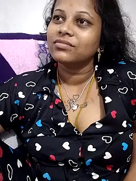 sweetqueen143 online show from May 16, 3:44 pm