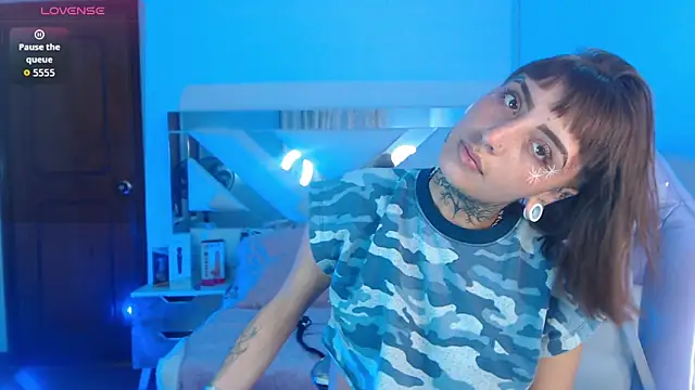 Gyal 8  online show from October 28, 3:10 am