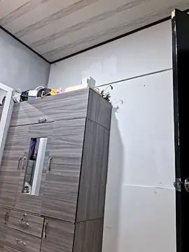 Gyal 8  online show from February 2, 4:11 am