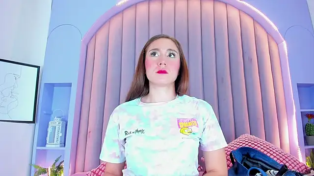 MyApril   online show from October 20, 11:43 am