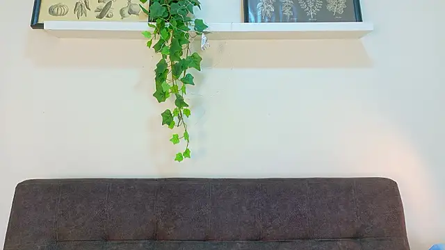 MyApril   online show from March 14, 12:32 pm