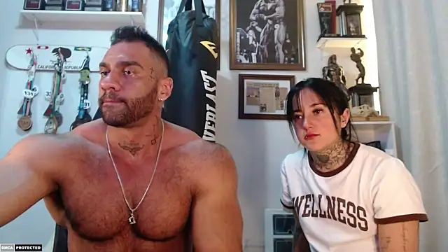 Snapshot of henryhadesflirt chatting on October 2, 12:39 am henryhadesflirt online show from October 2, 12:39 am