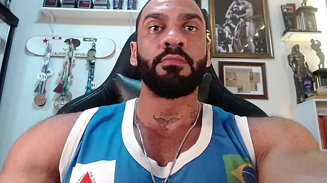 Snapshot of henryhadesflirt chatting on March 31, 12:56 am henryhadesflirt online show from March 31, 12:56 am